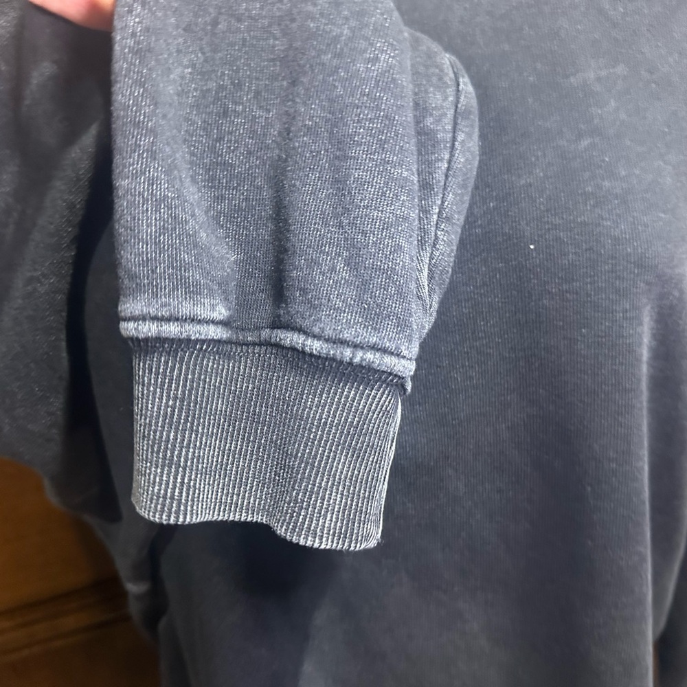 NWOT SIZE L Double Zero Charcoal Cropped Sweatshirt - Picture 5 of 10